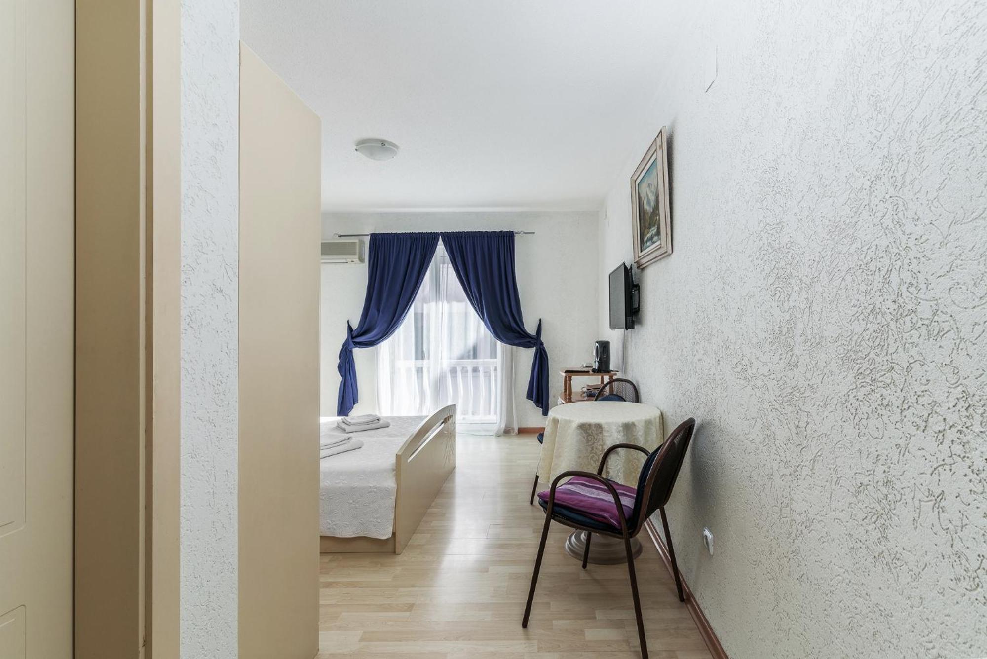 Sun Guest House Будва Екстер'єр фото